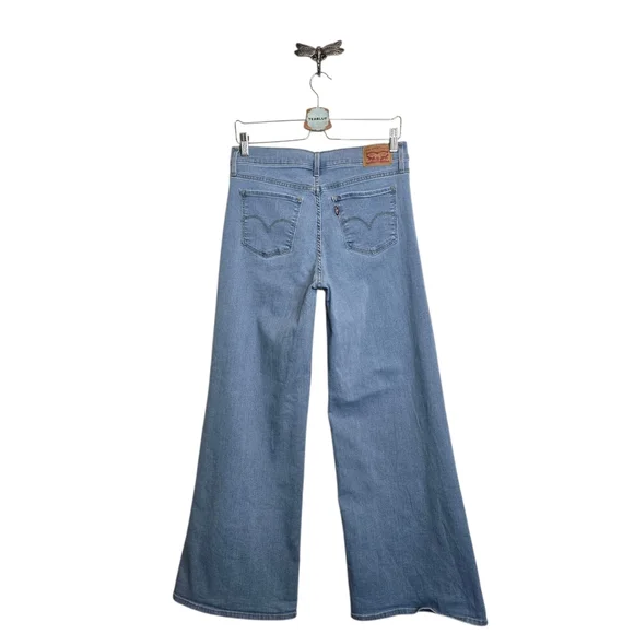 Levi's 318 Shaping Wide Leg Women's Jean In Tall Glass Of Water - Light Wash 30 - Picture 3 of 13